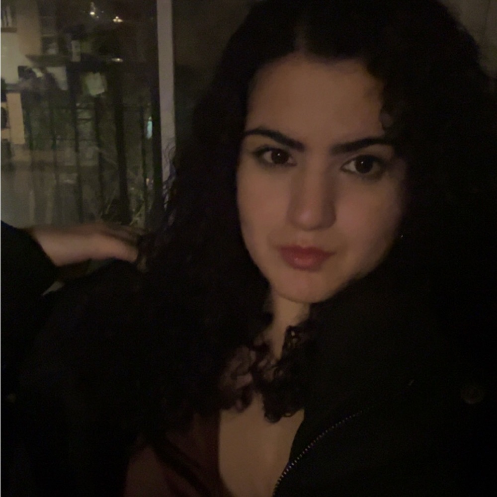 Meet your Posher, Elina